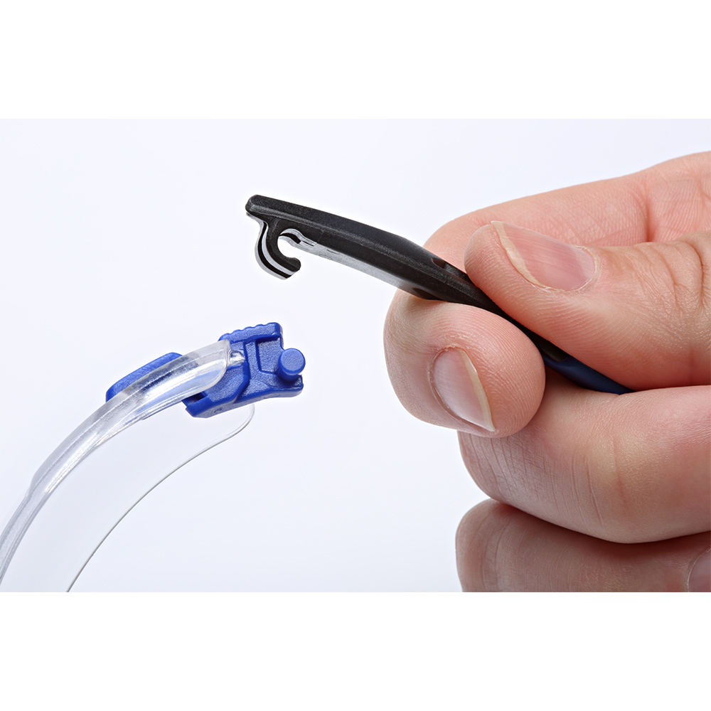 3M Solus 1000-Series S1101SGAF Blue/Black Clear Anti-Fog and Anti-Scratch Scotchgard Protector Safety Glasses from GME Supply